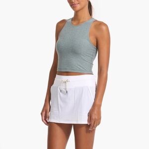 Vuori Elevation Plyo Tank in Heather
Sage green size XS